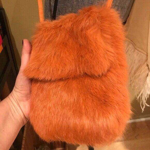 Wilsons Leather Maxima Orange Rabbit Crossbody Bag - Picture 5 of 12